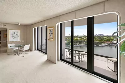 5500 Collins Ave #1401, Miami Beach, FL 33140 - Photo 3