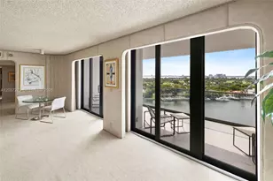 5500 Collins Ave, Miami Beach, FL 33140 - Photo 3
