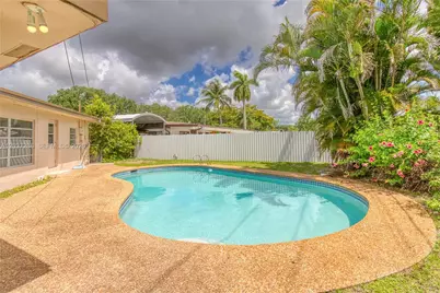 192 SW 62nd Ter, Plantation, FL 33317 - Photo 5