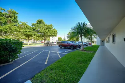 1024 SE 3rd Ave #102, Dania Beach, FL 33004 - Photo 25