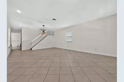 625 SW 146th Ter #901, Pembroke Pines, FL 33027 - Photo 5