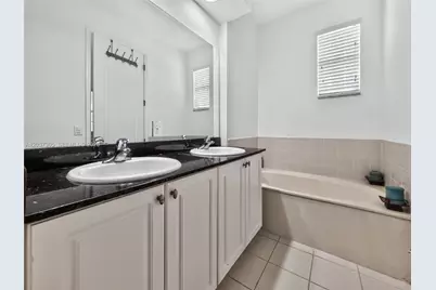 625 SW 146th Ter #901, Pembroke Pines, FL 33027 - Photo 19