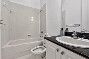 625 SW 146th Terrace, Pembroke Pines, FL 33027 - Photo 17