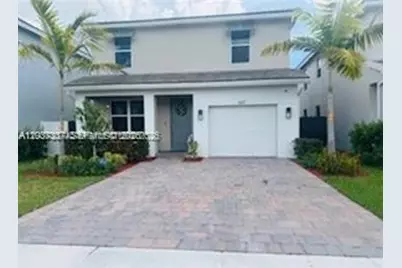 687 SE 17 Ave, Homestead, FL 33033 - Photo 1