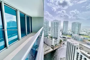 200 Biscayne Boulevar Way, Miami, FL 33131 - Photo 3