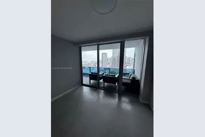 200 Biscayne Boulevar Way #3110, Miami, FL 33131 - Photo 5