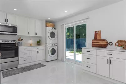 1473 NE 30th Ct, Pompano Beach, FL 33064 - Photo 11