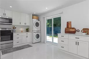 1473 NE 30th Ct, Pompano Beach, FL 33064 - Photo 11