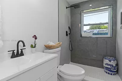 1473 NE 30th Ct, Pompano Beach, FL 33064 - Photo 23