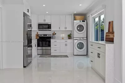 1473 NE 30th Ct, Pompano Beach, FL 33064 - Photo 9