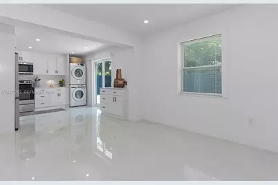 1473 NE 30th Ct, Pompano Beach, FL 33064 - Photo 7