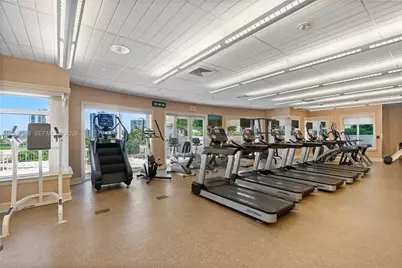 20000 E Country Club Dr #306, Aventura, FL 33180 - Photo 37
