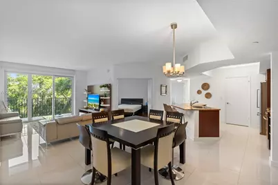 20000 E Country Club Dr #306, Aventura, FL 33180 - Photo 1