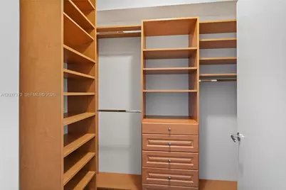 20000 E Country Club Dr #306, Aventura, FL 33180 - Photo 27
