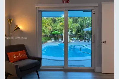 204 SW 19th Ave, Fort Lauderdale, FL 33312 - Photo 11