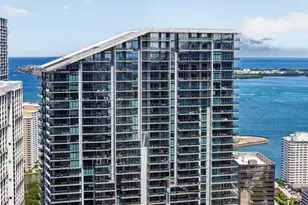 68 SE 6th St, Miami, FL 33131 - Photo 27