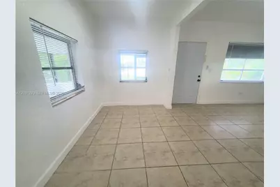 1990 NE 181st St, North Miami Beach, FL 33162 - Photo 9