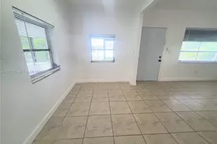 1990 NE 181st St, North Miami Beach, FL 33162 - Photo 9