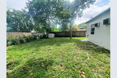 1990 NE 181st St, North Miami Beach, FL 33162 - Photo 15