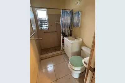 11410 SW 44th St, Miami, FL 33165 - Photo 13