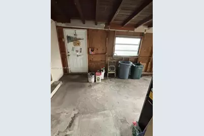 11410 SW 44th St, Miami, FL 33165 - Photo 15
