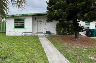 11410 SW 44th St, Miami, FL 33165 - Photo 3