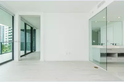 650 NE 32nd St #805, Miami, FL 33137 - Photo 21