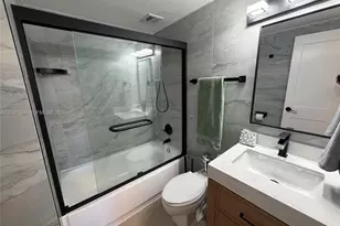 1500 Bay Rd, Miami Beach, FL 33139 - Photo 17