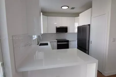 7848 NW 114th Path #7848, Doral, FL 33178 - Photo 7