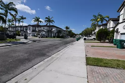 7848 NW 114th Path #7848, Doral, FL 33178 - Photo 29