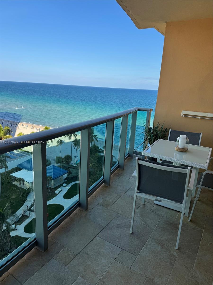 2501 S Ocean Dr #1105 main architectural view