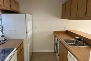 8600 N Sherman Cir, Miramar, FL 33025 - Photo 5