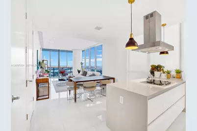 1100 Biscayne Blvd #4001, Miami, FL 33132 - Photo 21