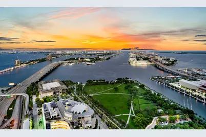 1100 Biscayne Blvd #4001, Miami, FL 33132 - Photo 3