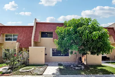 86 Ann Lee Ln, Tamarac, FL 33319 - Photo 3