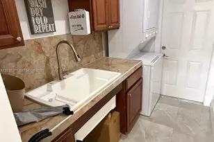 208 NW 7th St, Hallandale Beach, FL 33009 - Photo 15