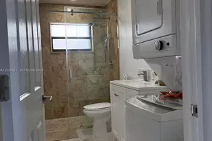 208 NW 7th St, Hallandale Beach, FL 33009 - Photo 3