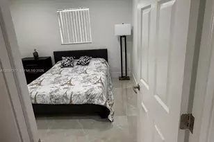 208 NW 7th St, Hallandale Beach, FL 33009 - Photo 11