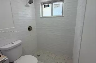 6570 Liberty St, Hollywood, FL 33024 - Photo 5