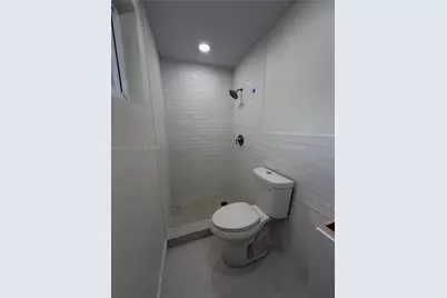 6570 Liberty St, Hollywood, FL 33024 - Photo 7