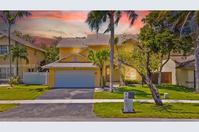 9601 SW 9th Ct, Pembroke Pines, FL 33025 - Photo 1