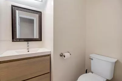 9601 SW 9th Ct, Pembroke Pines, FL 33025 - Photo 11