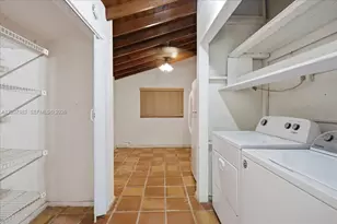 2550 Trapp Ave, Miami, FL 33133 - Photo 15