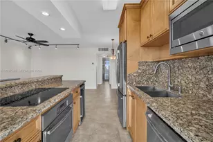 901 S Surf Rd, Hollywood, FL 33019 - Photo 9