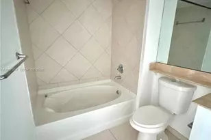 325 S Biscayne Blvd, Miami, FL 33131 - Photo 7