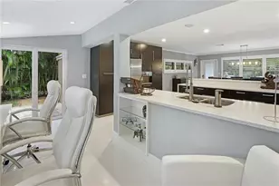 424 NE 27th Dr, Wilton Manors, FL 33334 - Photo 17