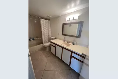 8215 Lake Dr #401, Doral, FL 33166 - Photo 9