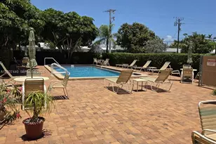 2400 NE 10th St, Pompano Beach, FL 33062 - Photo 27