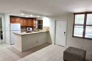 2400 NE 10th St, Pompano Beach, FL 33062 - Photo 3