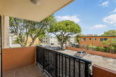 677 SW 9th Ave #212, Miami, FL 33130 - Photo 5